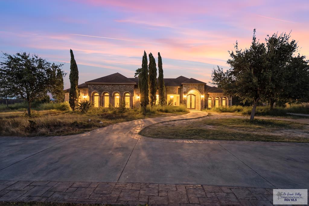 Residential in Donna