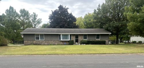 2200 Oak Dr, Eureka, IL, 61530-1647 | Card Image