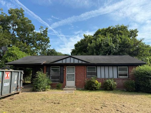 271 W Levi Rd, Memphis, TN, 38109-4439 | Card Image
