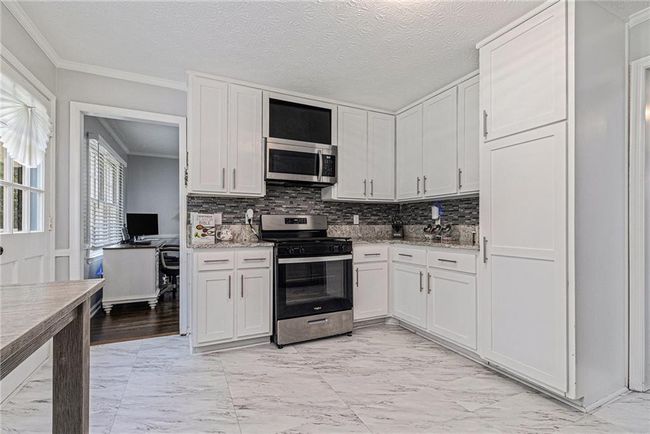 6492 Swift Creek Rd, House other with 4 bedrooms, 3 bathrooms and 6 parking in Lithonia GA | Image 12