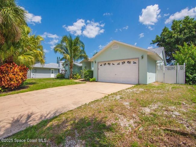 344 Concha Dr, House other with 3 bedrooms, 2 bathrooms and null parking in Sebastian FL | Image 9