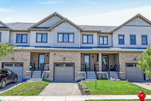 61 Prestwick Street W, Hamilton, ON, L8J0K6 | Card Image