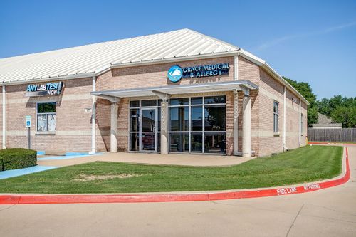 671 Ne Alsbury Blvd, Burleson, TX, 76028-2660 | Card Image