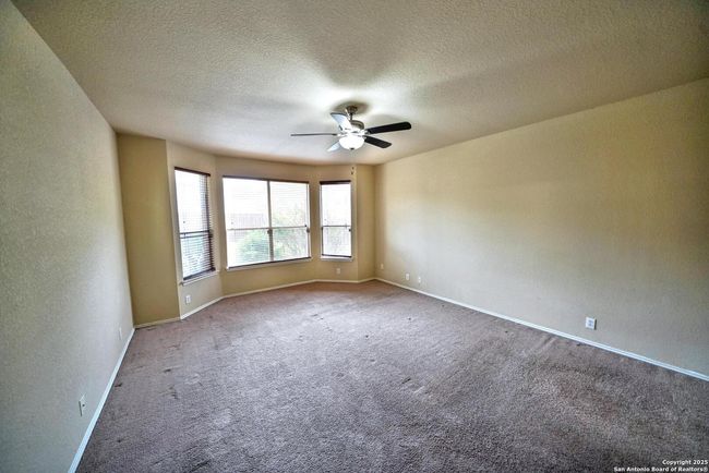 9022 Anderson Blf, House other with 5 bedrooms, 4 bathrooms and null parking in Converse TX | Image 22