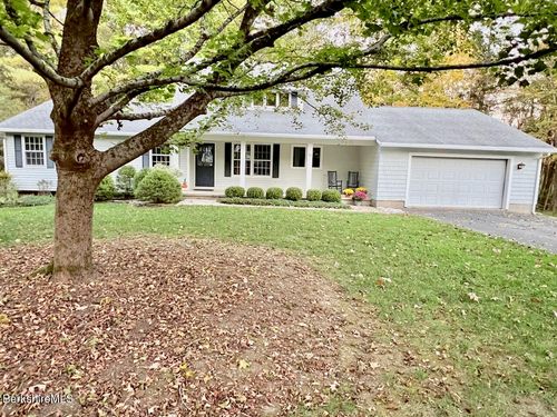 70 Galway Ct, Lenox, MA, 01240-2609 | Card Image