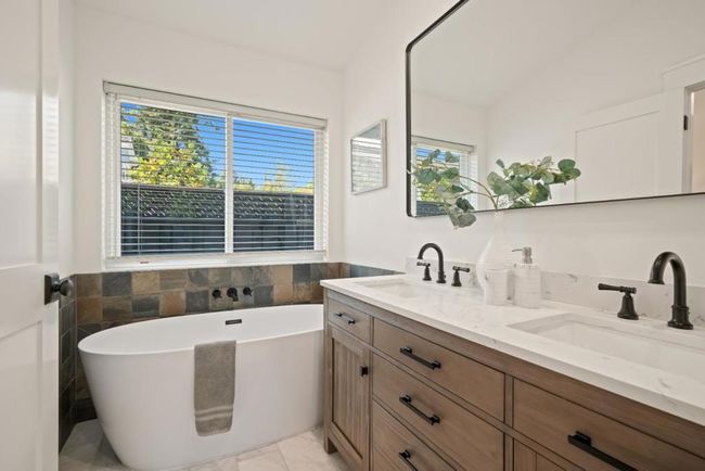 911 Peggy Ln, House other with 4 bedrooms, 3 bathrooms and 2 parking in Menlo Park CA | Image 32