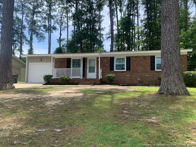 Ainsley St, Fayetteville, NC 28314