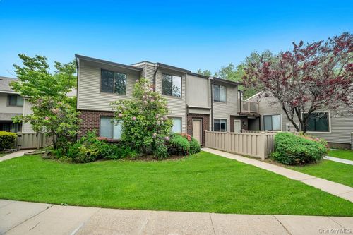 203-203 Birchwood Rd, Coram, NY, 11727-3647 | Card Image