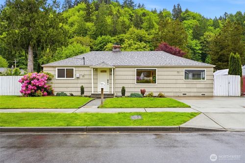 3608 Se 5th Pl, Renton, WA, 98058-2835 | Card Image