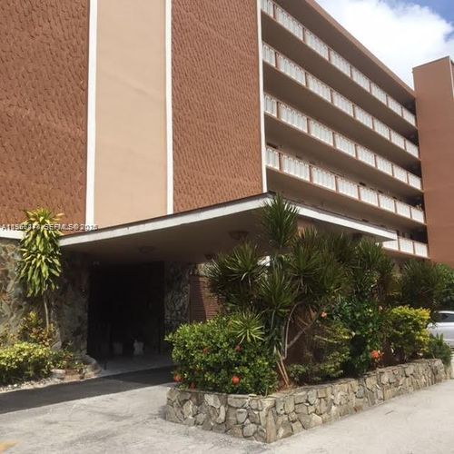 apt-702-301 Ne 14th Ave, Hallandale Beach, FL, 33009-7445 | Card Image
