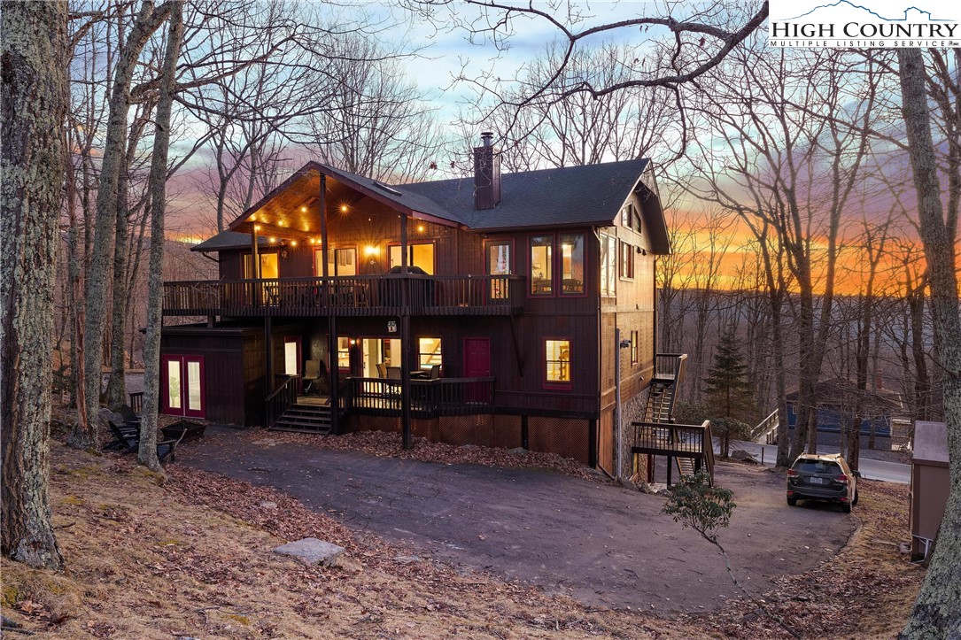 Saint Andrews Rd, Beech Mountain, NC 28604