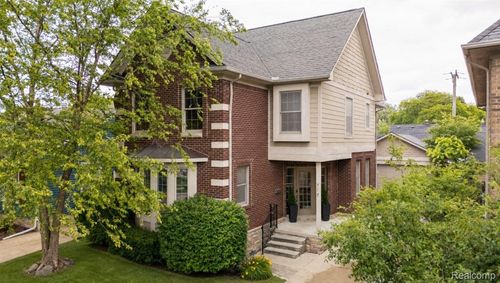 717 S Kenwood Ave, Royal Oak, MI, 48067-4083 | Card Image