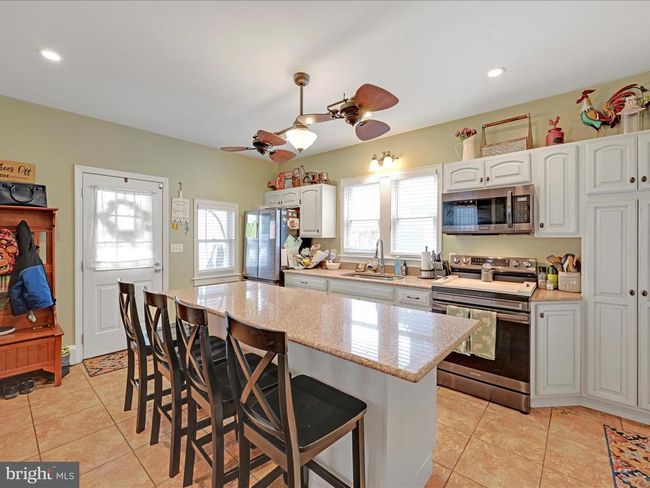 547 E Main St, House other with 4 bedrooms, 3 bathrooms and null parking in HEGINS PA | Image 18