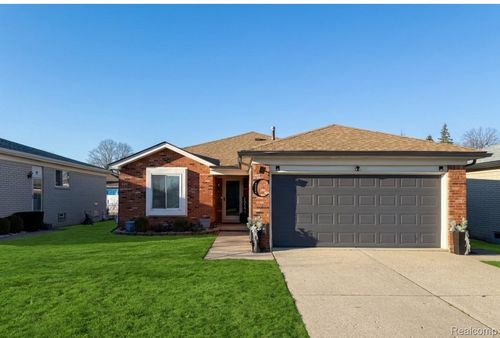 15195 La Grande Plz, Warren, MI, 48088-3962 | Card Image