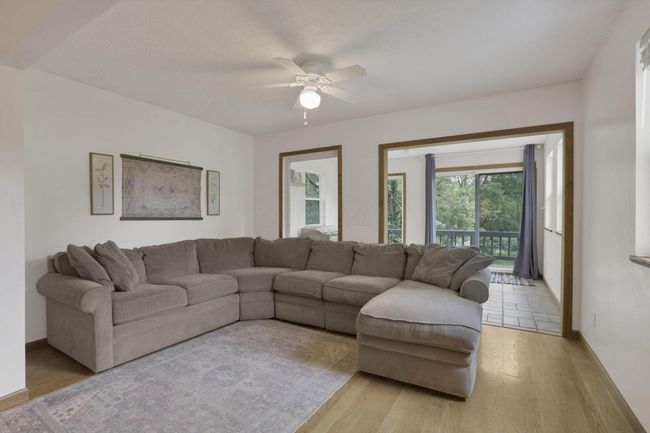 131 Donerail Dr Sw, House other with 4 bedrooms, 3 bathrooms and null parking in Pataskala OH | Image 16