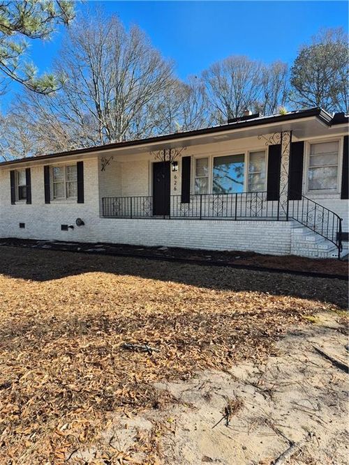 626 Grayson Pkwy, Grayson, GA, 30017-1212 | Card Image