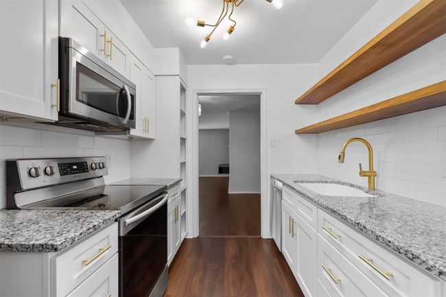 APT-1505 - 4104 Ridglea Country Club Dr, Condo with 3 bedrooms, 2 bathrooms and null parking in Benbrook TX | Image 8