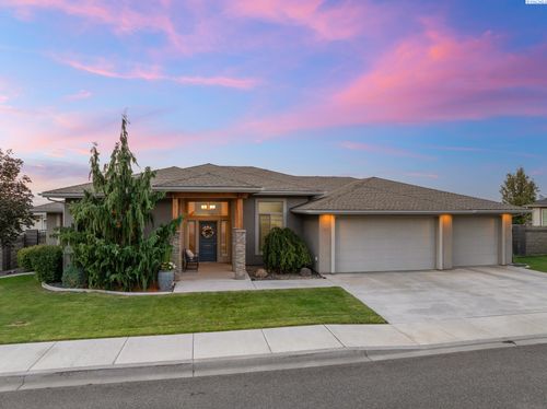 1810 W 52nd Ave, Kennewick, WA, 99337 | Card Image