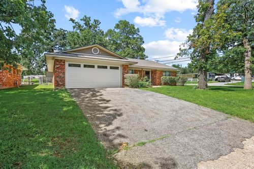 1301 Crestview Dr, Denison, TX, 75020-7017 | Card Image