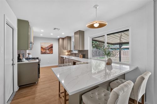 13005 Powderhorn St, Austin, TX, 78727-4451 | Card Image