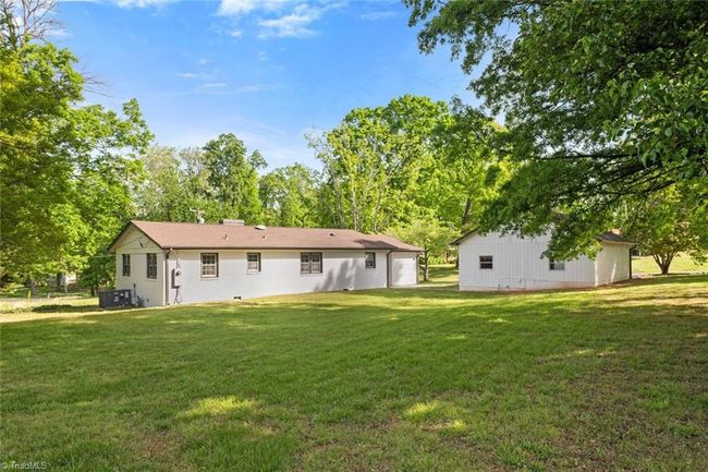 306 Lakeshore Dr, House other with 3 bedrooms, 2 bathrooms and null parking in Thomasville NC | Image 29