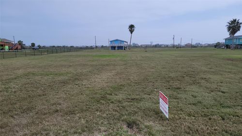 4003 2nd St, Galveston, TX, 77554 | Card Image