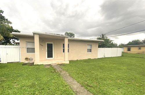 15815 Nw 22nd Ave, Miami Gardens, FL, 33054-2013 | Card Image