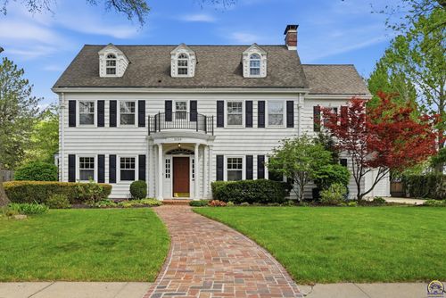 3154 Sw 15th St, Topeka, KS, 66604-2516 | Card Image