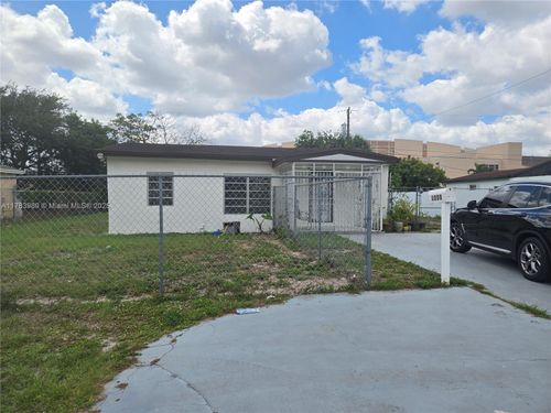3310 Nw 214th St, Miami Gardens, FL, 33056-1045 | Card Image