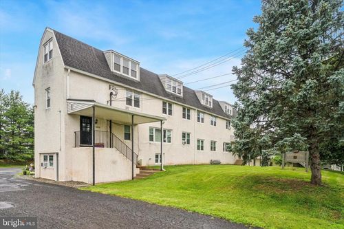 apt-4-3868 Germantown Pike, COLLEGEVILLE, PA, 19426-3157 | Card Image
