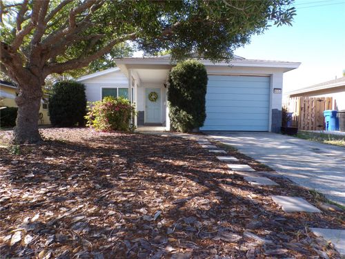 6550 3rd Ave S, ST PETERSBURG, FL, 33707-1316 | Card Image