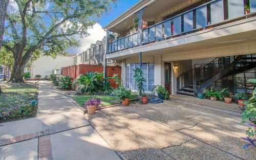 1-2575 Marilee Ln, Houston, TX, 77057-4240 | Card Image