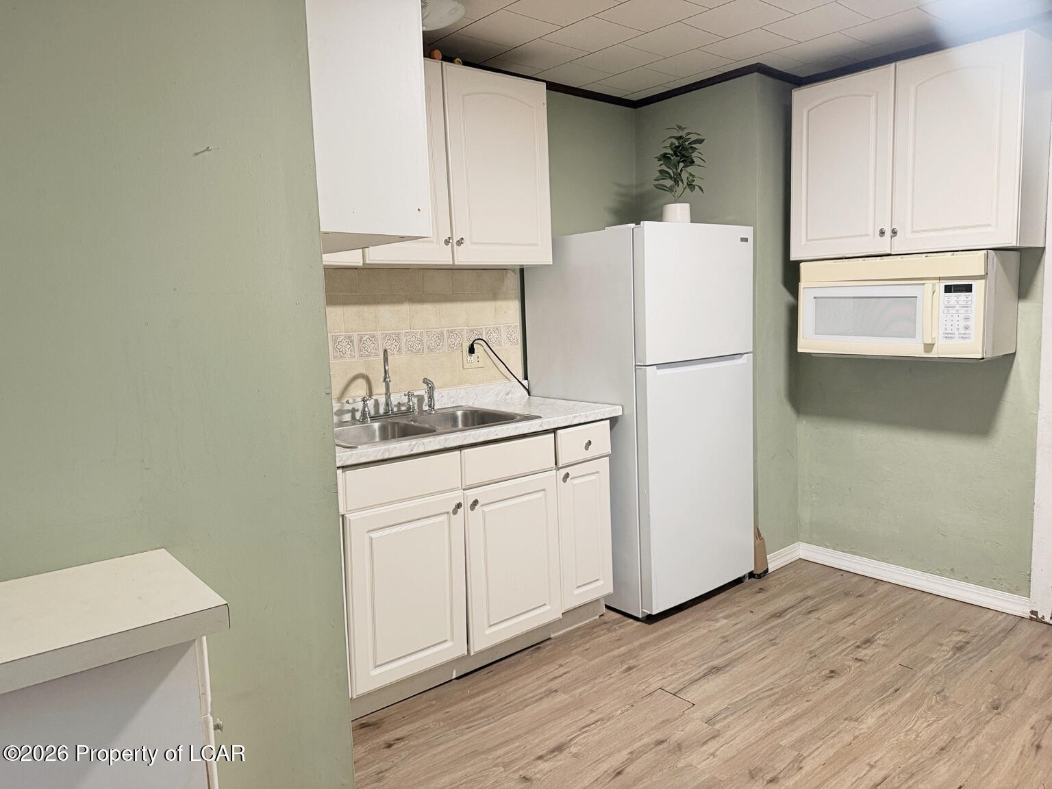 Residential Lease in Mount Carmel 3