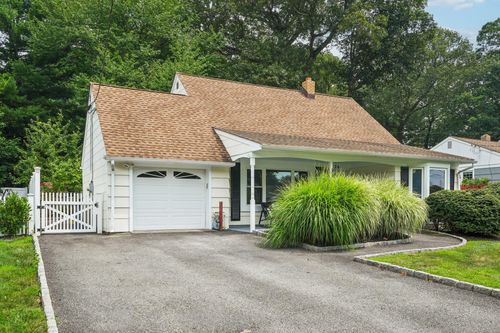 26 Center St, Pearl River, NY, 10965-2101 | Card Image