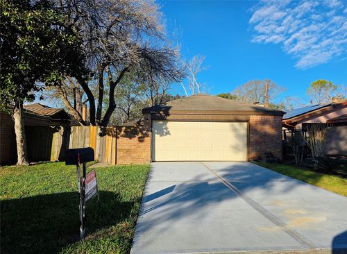 1912 Tremont Ct, Rosenberg, TX, 77471-5118 | Card Image