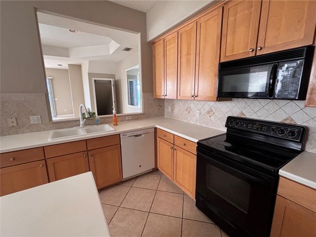 APT-7 - 8719 The Esplanade, Townhouse with 3 bedrooms, 3 bathrooms and null parking in Orlando FL | Image 9