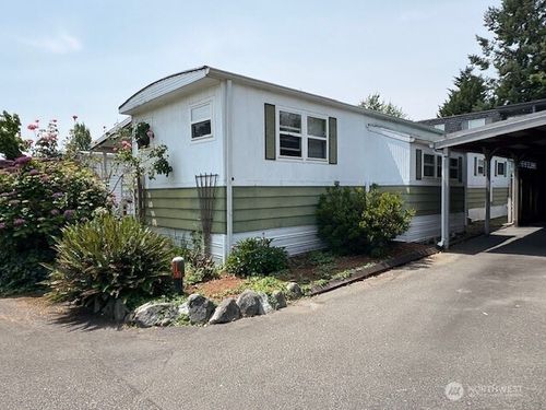 unit-114-7301 Ne 175th St, Kenmore, WA, 98028-6518 | Card Image