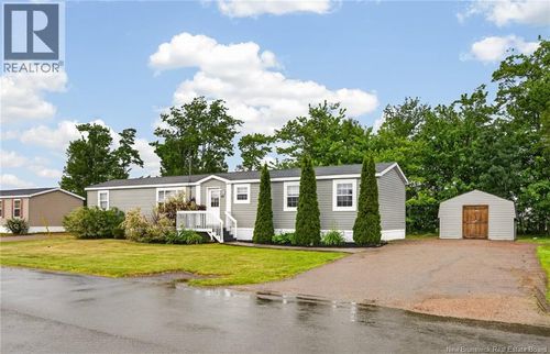 82 Tracadie Dr, Dieppe, NB, E1A8P2 | Card Image