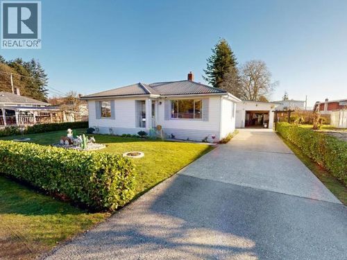 6978 Butedale St, Powell River, BC, V8A1X9 | Card Image