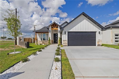 3103 La Cienega Dr, Edinburg, TX, 78542-7995 | Card Image
