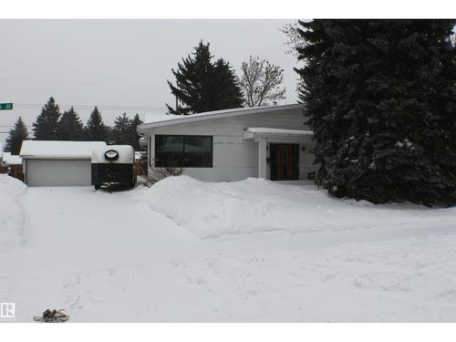 {{alt}} | Card Image