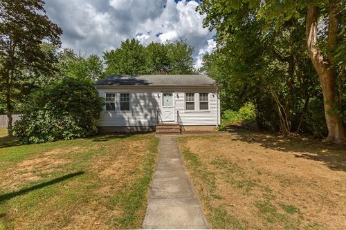 6 Kingston St, Dartmouth, MA, 02747-2653 | Card Image