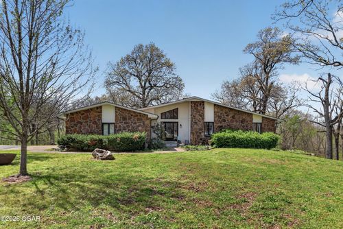 4427 Edgewood Cir, Loma Linda, MO, 64804-8881 | Card Image