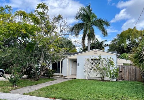 808 Sw 8th Ter, Fort Lauderdale, FL, 33315-3854 | Card Image