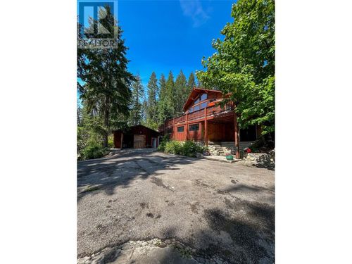 11200 Highway 3a Highway, Central Kootenay Rd Rural, BC, V0B1A2 | Card Image