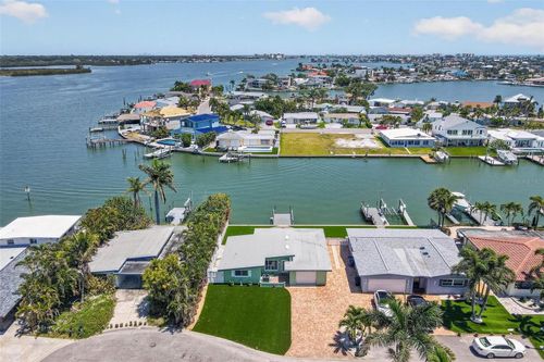 245 176th Avenue E, REDINGTON SHORES, FL, 33708 | Card Image