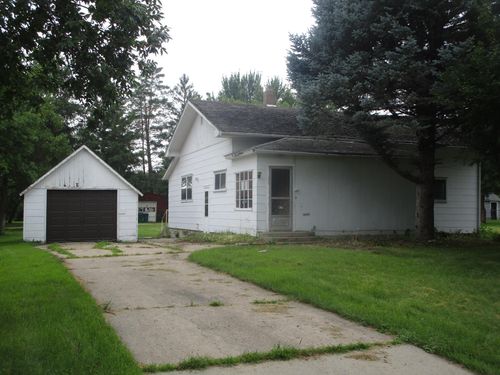744 Lake Ave, Ortonville, MN, 56278-1223 | Card Image
