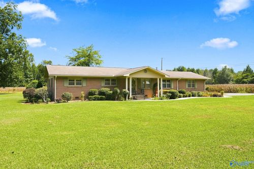 410 Crawford Rd, Scottsboro, AL, 35769-3722 | Card Image