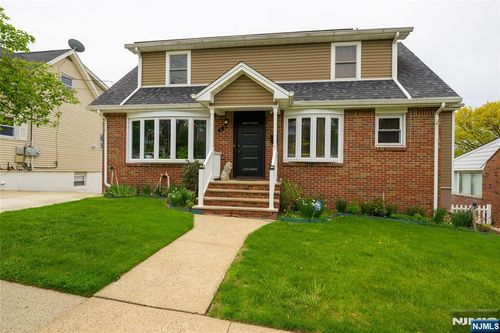 487 Macarthur Ave, Garfield, NJ, 07026-1009 | Card Image