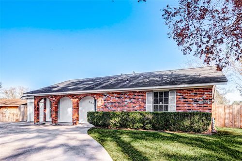 309 Still Forest St, Liberty, TX, 77575-3319 | Card Image